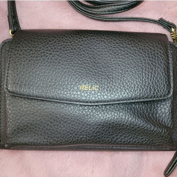 Relic by Fossil Kari Black Wallet on a String - Picture 2 of 6